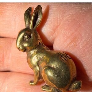 Vintage Brass Rabbit Figurine Sitting Cute Animal Sculpture Desk Decor New